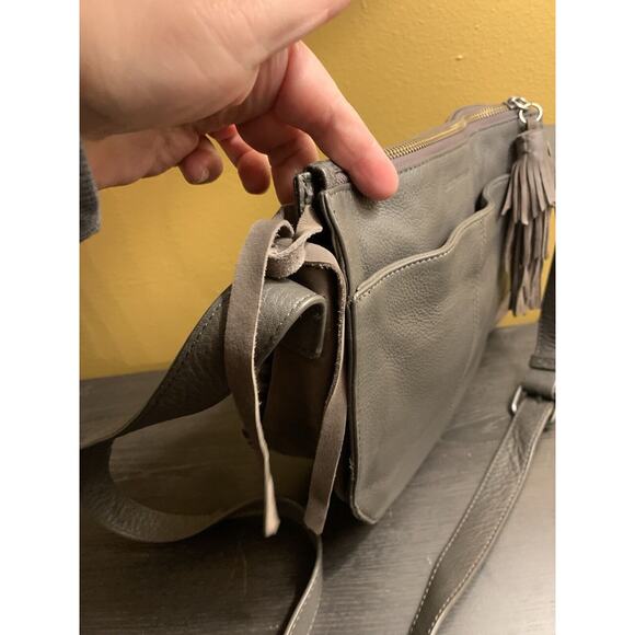 Lucky Brand Gray Crossbody Bag - Picture 5 of 14